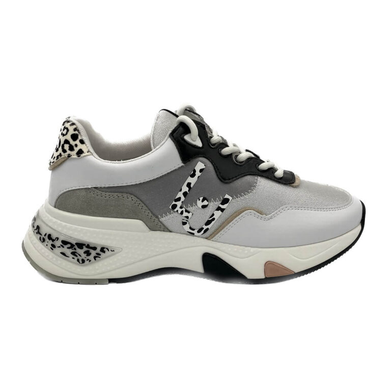 Liu Jo Hoa Sneaker con inserti in mesh raso e suede con un maxi monogram LJ stampa animalier. Ideale per un look sporty-chic nel tempo libero.