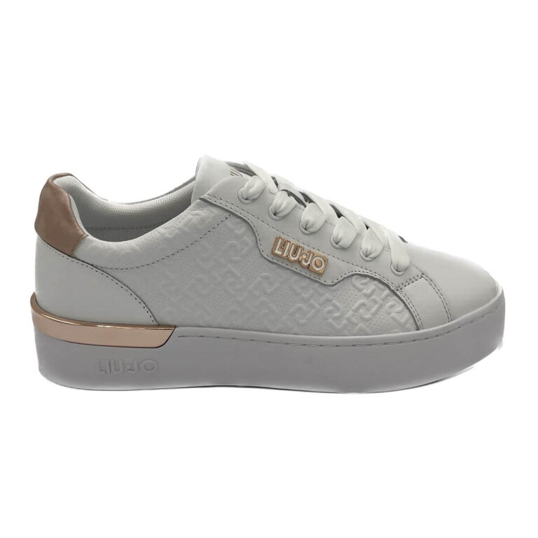 Liu Jo sneaker monogram in pelle bianca con stampa embossed monogram e micro forature. Spoiler effetto metallico. Suola in gomma alta  4 cm.