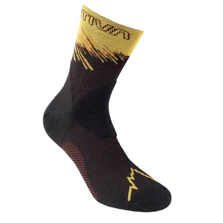 La Sportiva Ultra Running Socks massima protezione su qualsiasi superficie. Tallone più rinforzato. Vestibilità aderente. Traspirante, previene le vesciche.