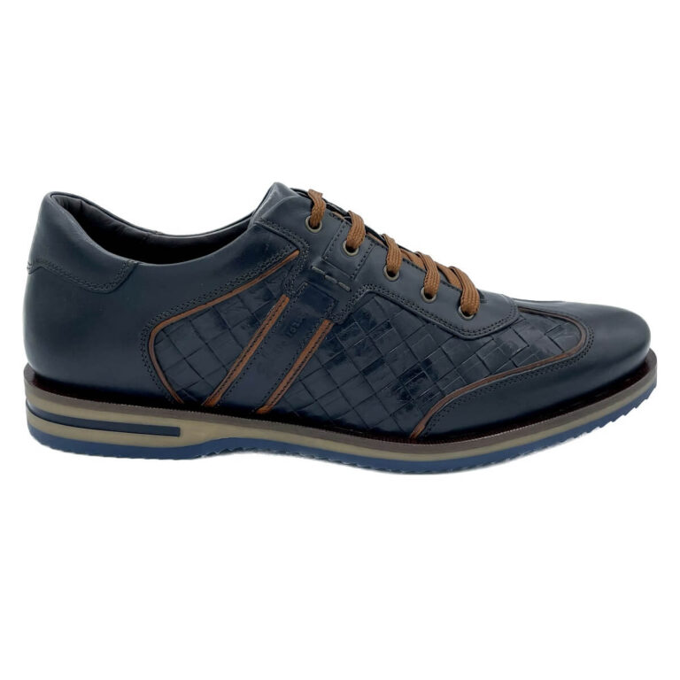 Galizio Torresi 312918 scarpa sportiva/elegante realizzata in pelle blu. Fodera e sottopiede estraibile in pelle. Suola gomma. Made in Italy