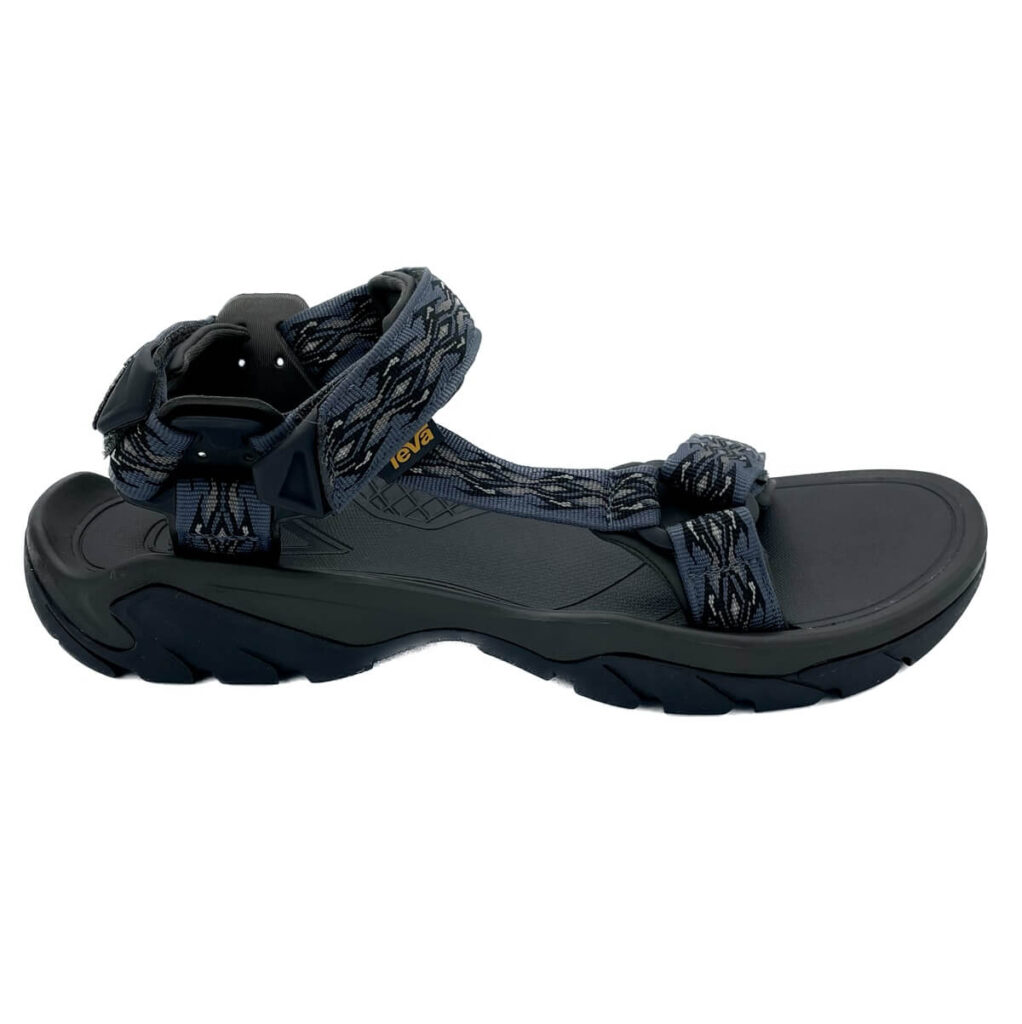 Teva Terra Fi 5 Universal sandalo per ogni tipo di fondo. Struttura ad asciugatura rapida. Suola in gomma ultra aderente e chiusura a strappo