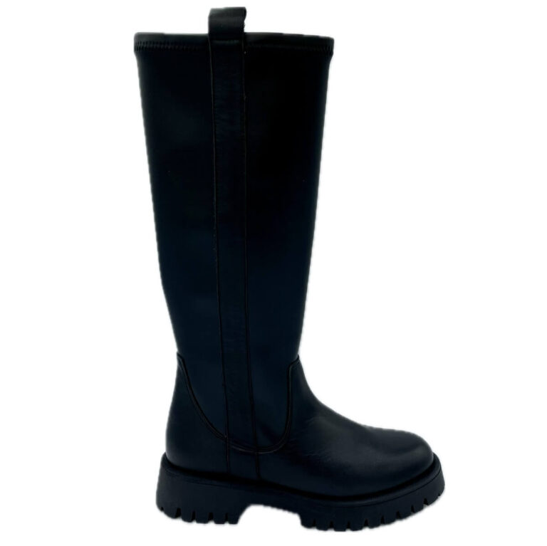 Frau stivale stretch nero Tomaia pelle e gambale in stretch sintetico Foderato in tessuto con sottopiede in pelle. Suola carro light in gomma. Made in Italy