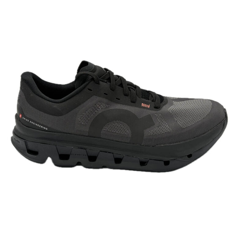 On Cloudflow 5 trainer reattiva per corse lunghe e tempo run. corsa veloce e ritorno energia. Tomaia traspirante e ultraleggera. neutro Drop 6 mm Peso 278 g