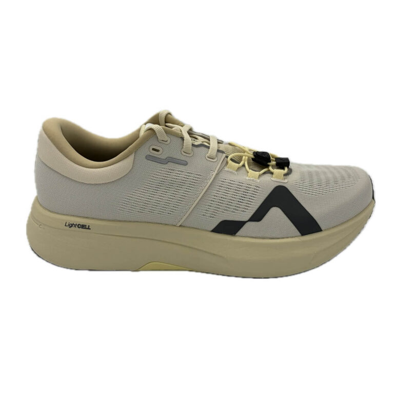 Mount to Coast R1 scarpa strada per ultramaratoneti e runner esperti Sistema di allacciatura a regolazione separata dei lacci Drop 8mm Peso 240g